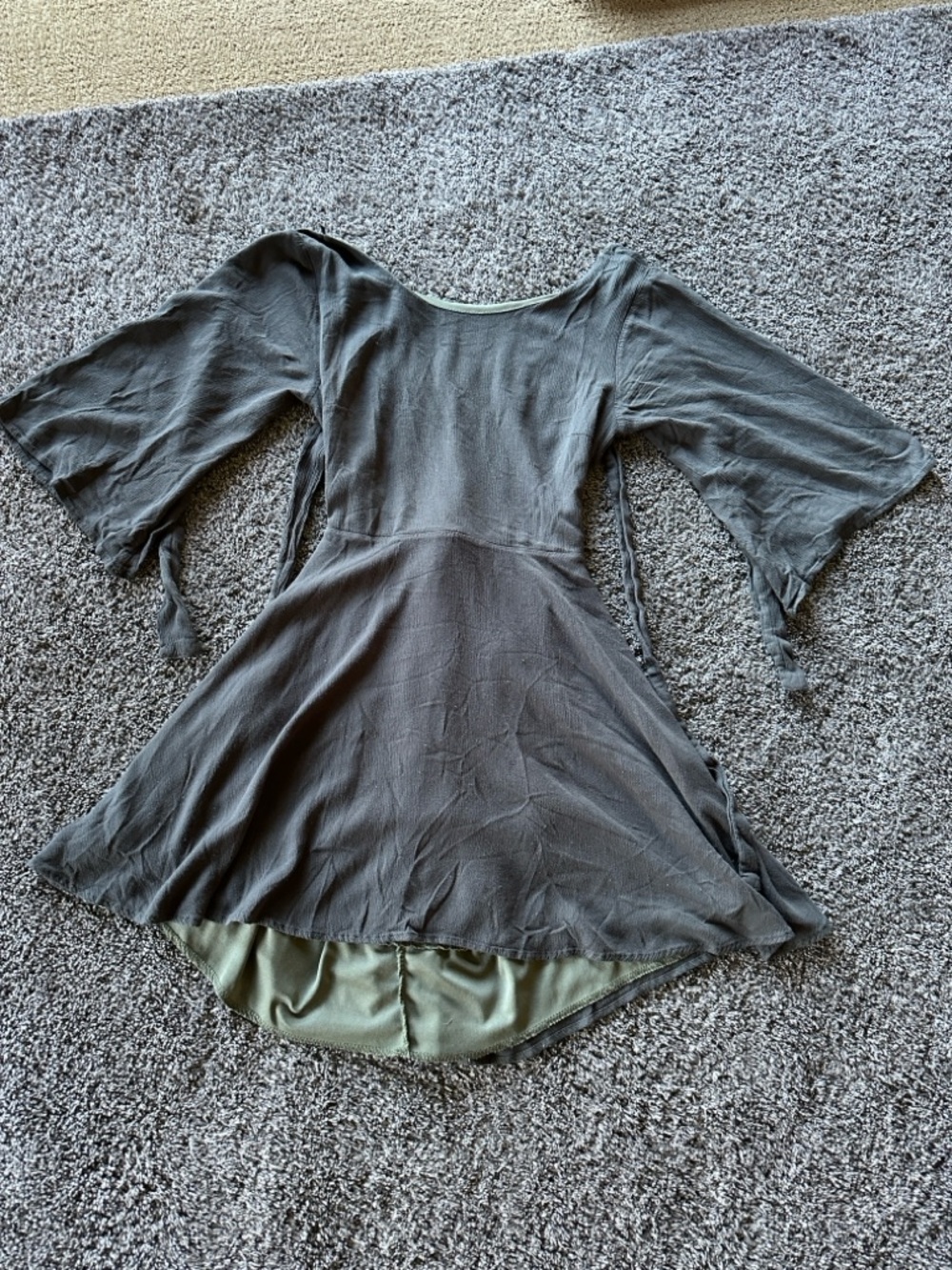 Women’s Flowy Mini Dress Olive Green Tie Back Lined Wide 3/4 Sleeve Spring Cute
